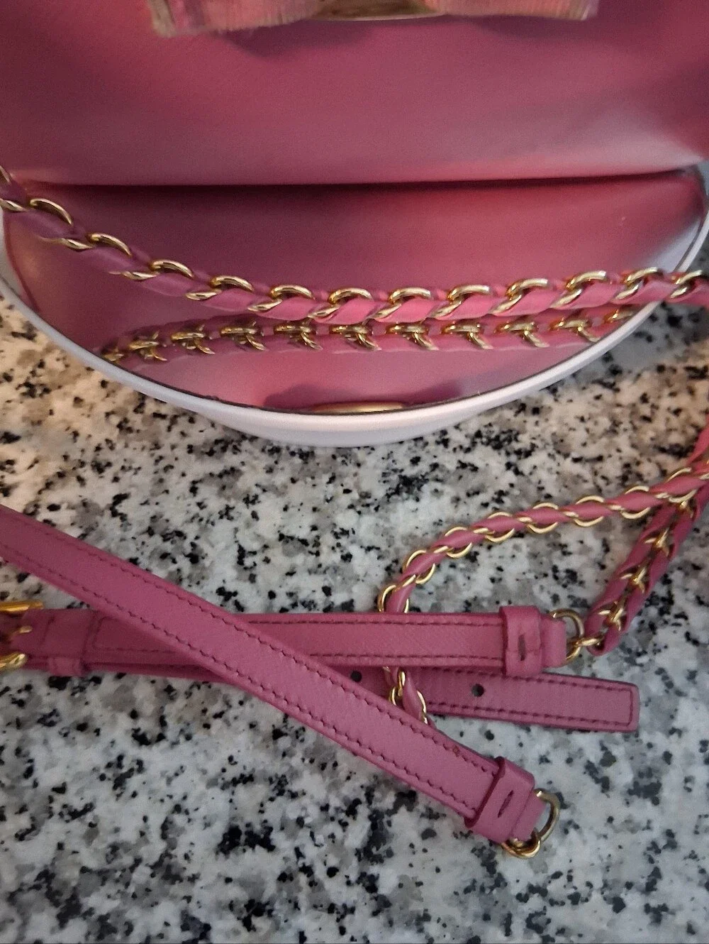 Salvatore Ferragamo Lydia bag is crafted from durable Saffiano Leather - Picture 7 of 15